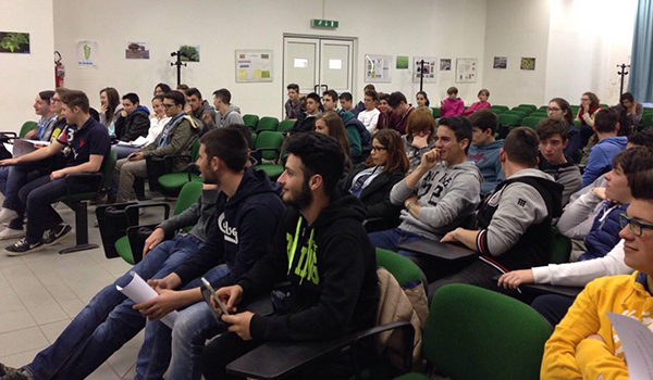 9 Aprile 2015: Educazione alla legalità (Foto dal post di I.I.S. G. Bontantini, Novara).
